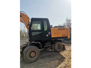 휠 굴삭기 HYUNDAI R210