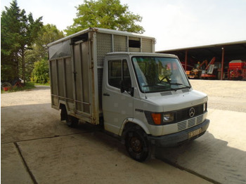 가축 트럭 MERCEDES-BENZ