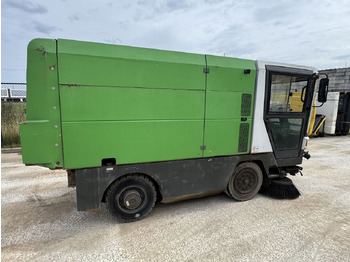 거리 청소 차량 RAVO