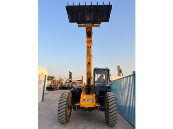 텔레스코픽 핸들러 JCB 530-70 : 사진 2