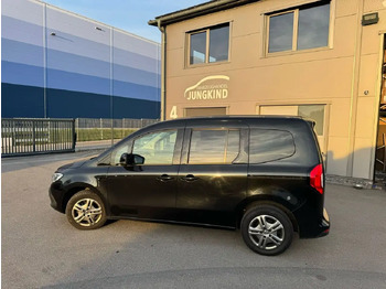 차량 MERCEDES-BENZ