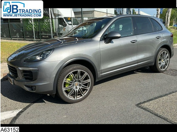 차량 PORSCHE