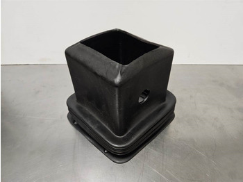 운전실 및 내부 AHLMANN