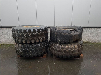 휠 및 타이어 TEREX