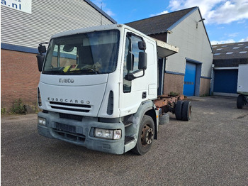 캡 새시 트럭 IVECO EuroCargo