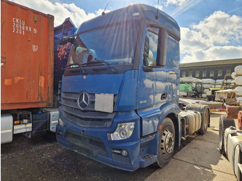 트랙터 유닛 MERCEDES-BENZ Actros 1843