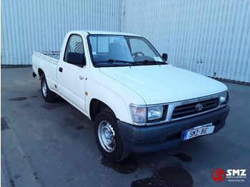 차량 TOYOTA Hilux