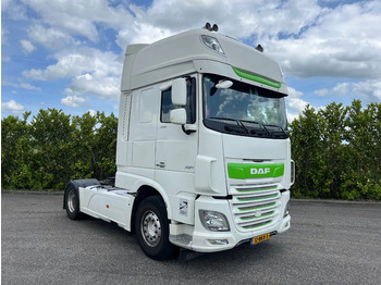 트랙터 유닛 DAF XF 530