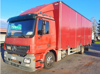 박스 트럭 MERCEDES-BENZ Actros 1832