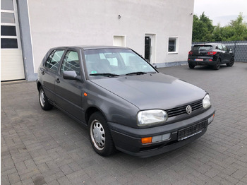 세단 VOLKSWAGEN
