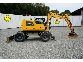 휠 굴삭기 LIEBHERR A 912