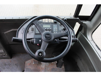 터미널 트랙터 Terberg RT222 : 사진 4 터미널 트랙터 Terberg RT222 : 사진 4