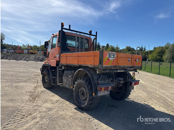 덤프트럭 UNIMOG U300