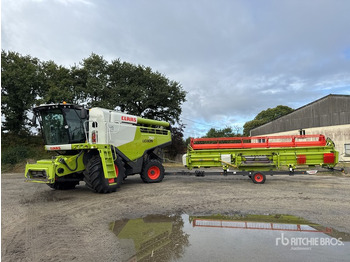 목초수확기 CLAAS Lexion 750
