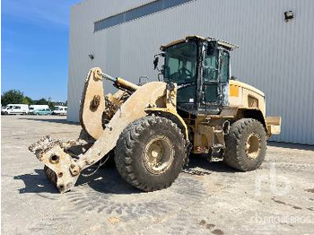 휠 로더 CATERPILLAR 938M