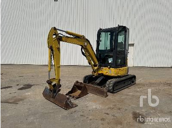 미니 굴삭기 KOMATSU PC26MR-3