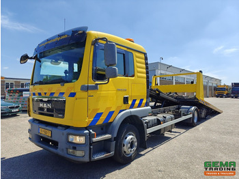 견인 트럭 MAN TGM 12.250
