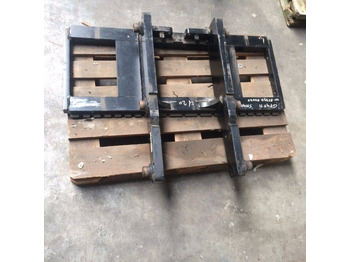 부착물 CATERPILLAR