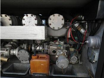 유조트럭 MAN TGS : 사진 4