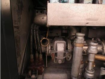 유조트럭 MAN TGS : 사진 5