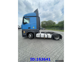트랙터 유닛 MERCEDES-BENZ Actros 1842