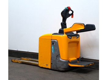 팔레트 트럭 Jungheinrich ERE120 : 사진 2