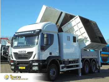 진공 흡입 트럭 IVECO Trakker