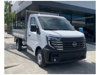 덤프트럭 NISSAN