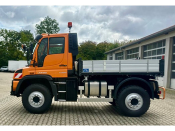 지자체/ 특수 차량 Unimog 530 - U530 405 44301 Mercedes Benz 405 : 사진 2