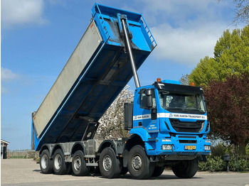 덤프트럭 IVECO Trakker