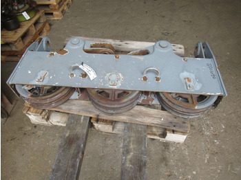 부착물 HITACHI