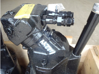 스윙 모터 HITACHI