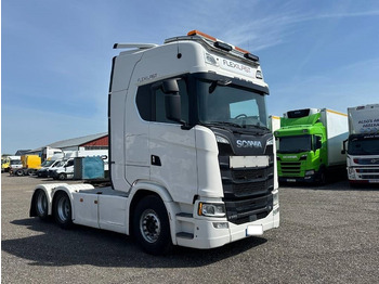 트랙터 유닛 SCANIA S 580