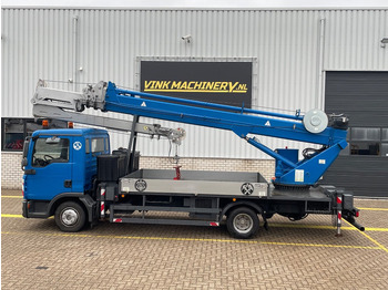 전천후 지형 크레인 BÖCKER