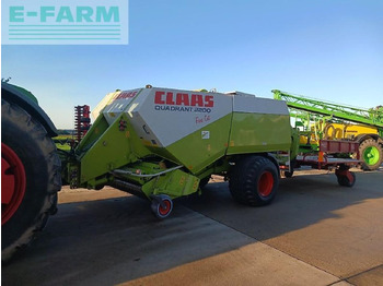 정사각 베일러 CLAAS