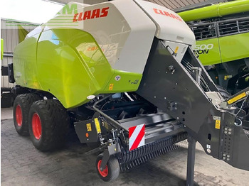 정사각 베일러 CLAAS