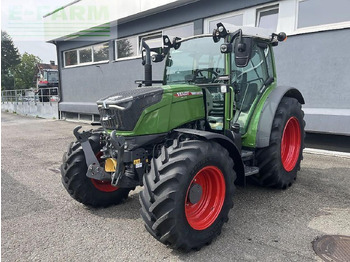 장궤형 트랙터 FENDT 211 Vario