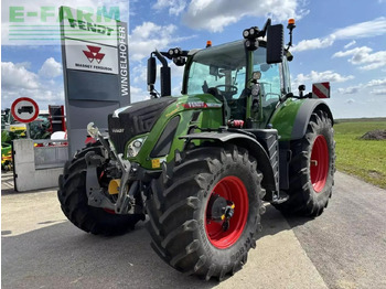 장궤형 트랙터 FENDT 724 Vario