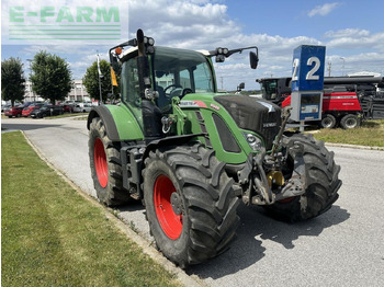장궤형 트랙터 FENDT 718 Vario