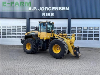 미니 굴삭기 KOMATSU WA320-5