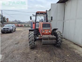 장궤형 트랙터 ZETOR