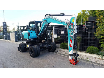 휠 굴삭기 BOBCAT E57W