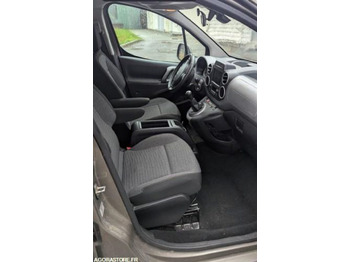 차량 Citroën Berlingo 1.6 BlueHDi 100ch (B9) – 12/2015 – 50000 km – Crit'Air 2 : 사진 5 차량 Citroën Berlingo 1.6 BlueHDi 100ch (B9) – 12/2015 – 50000 km – Crit'Air 2 : 사진 5