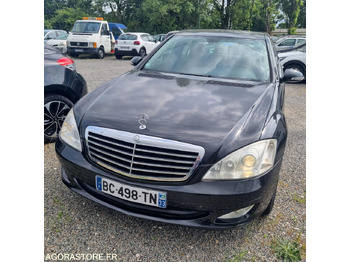 차량 MERCEDES-BENZ
