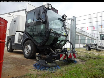 거리 청소 차량