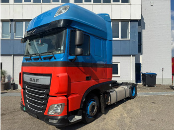 트랙터 유닛 DAF XF 440