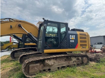 크롤러 굴삭기 CATERPILLAR 323