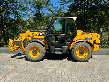망원형 휠 로더 JCB