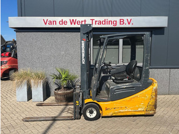 전기 지게차 JUNGHEINRICH EFG