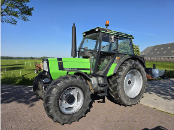 장궤형 트랙터 DEUTZ DX